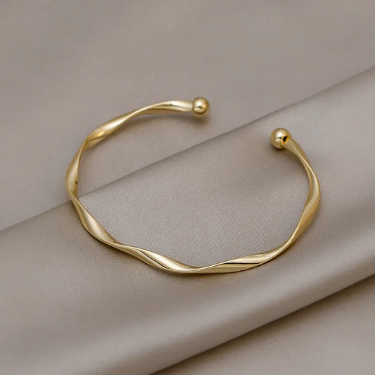 Pulsera Dorada Twist